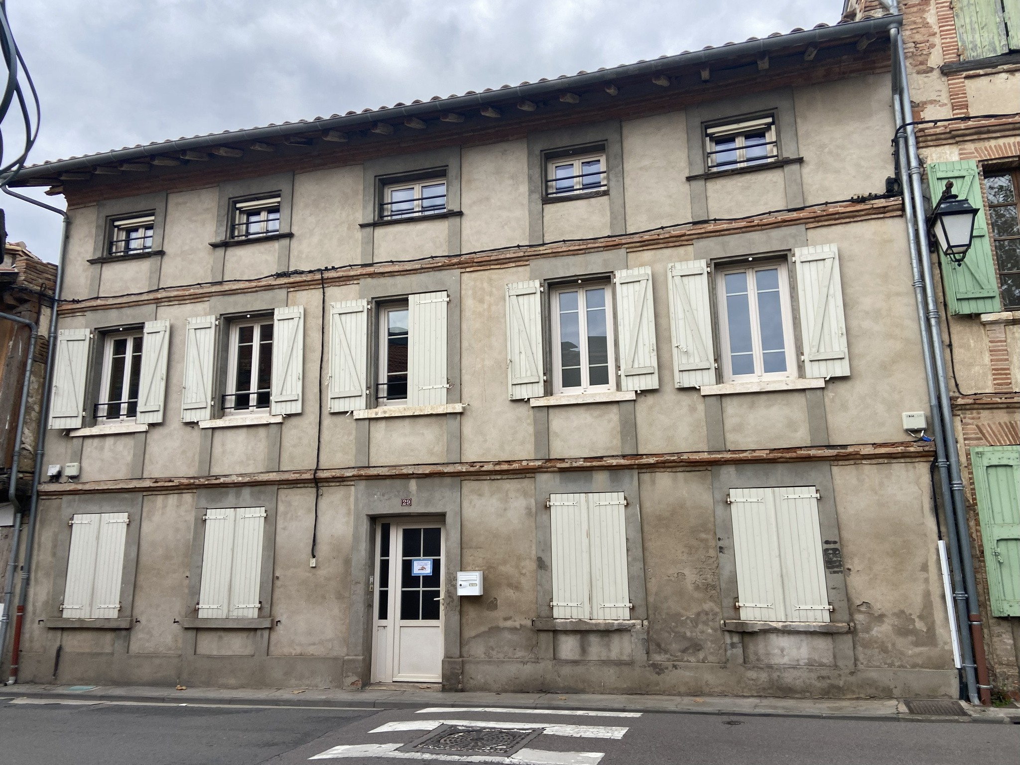 Immeuble à vendre à Lisle sur tarn, 200 m² – photo 1 sur 5