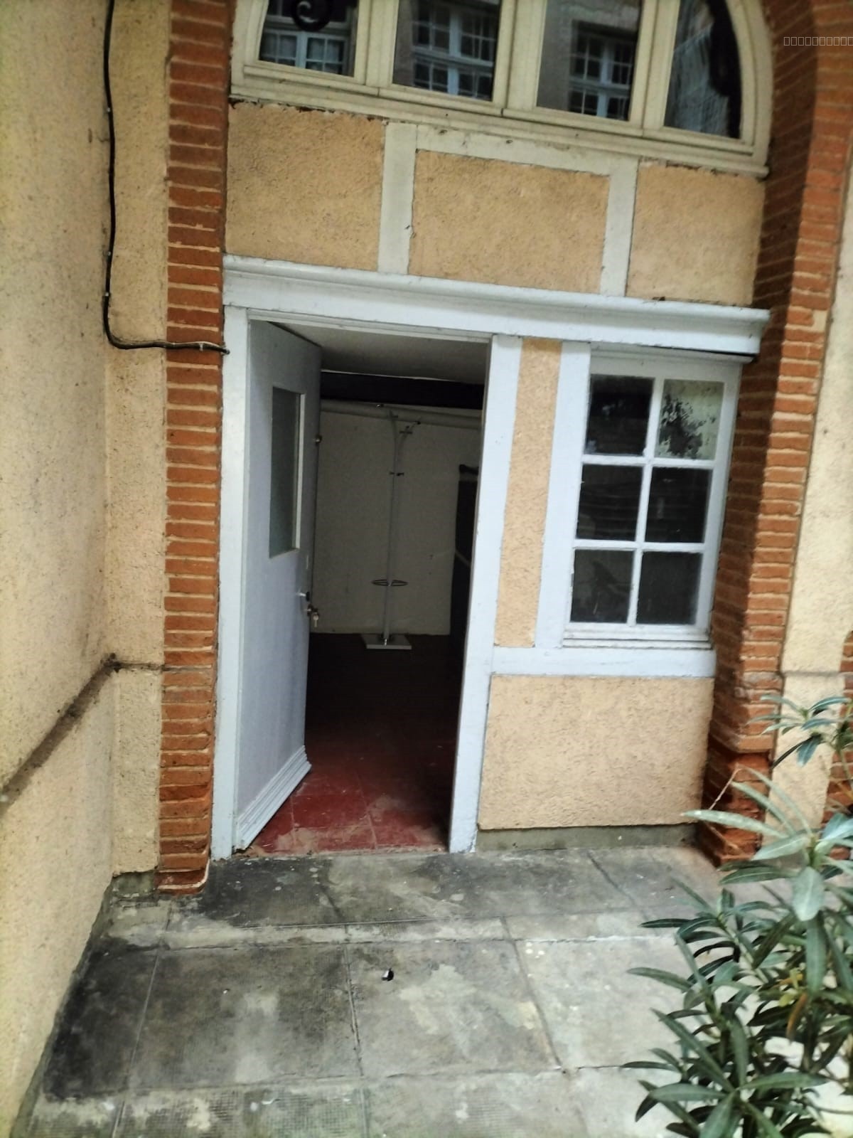 Garage à louer à Montauban, 1 200 m² – photo 3 sur 3