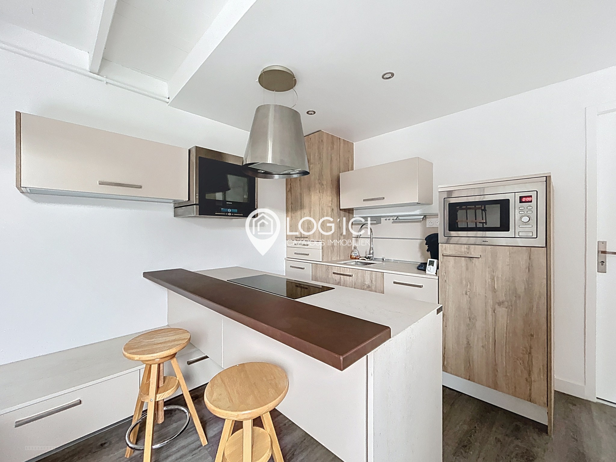 Bien immobilier à louer à Nay, 334 m², 2 pièces – photo 2 sur 9