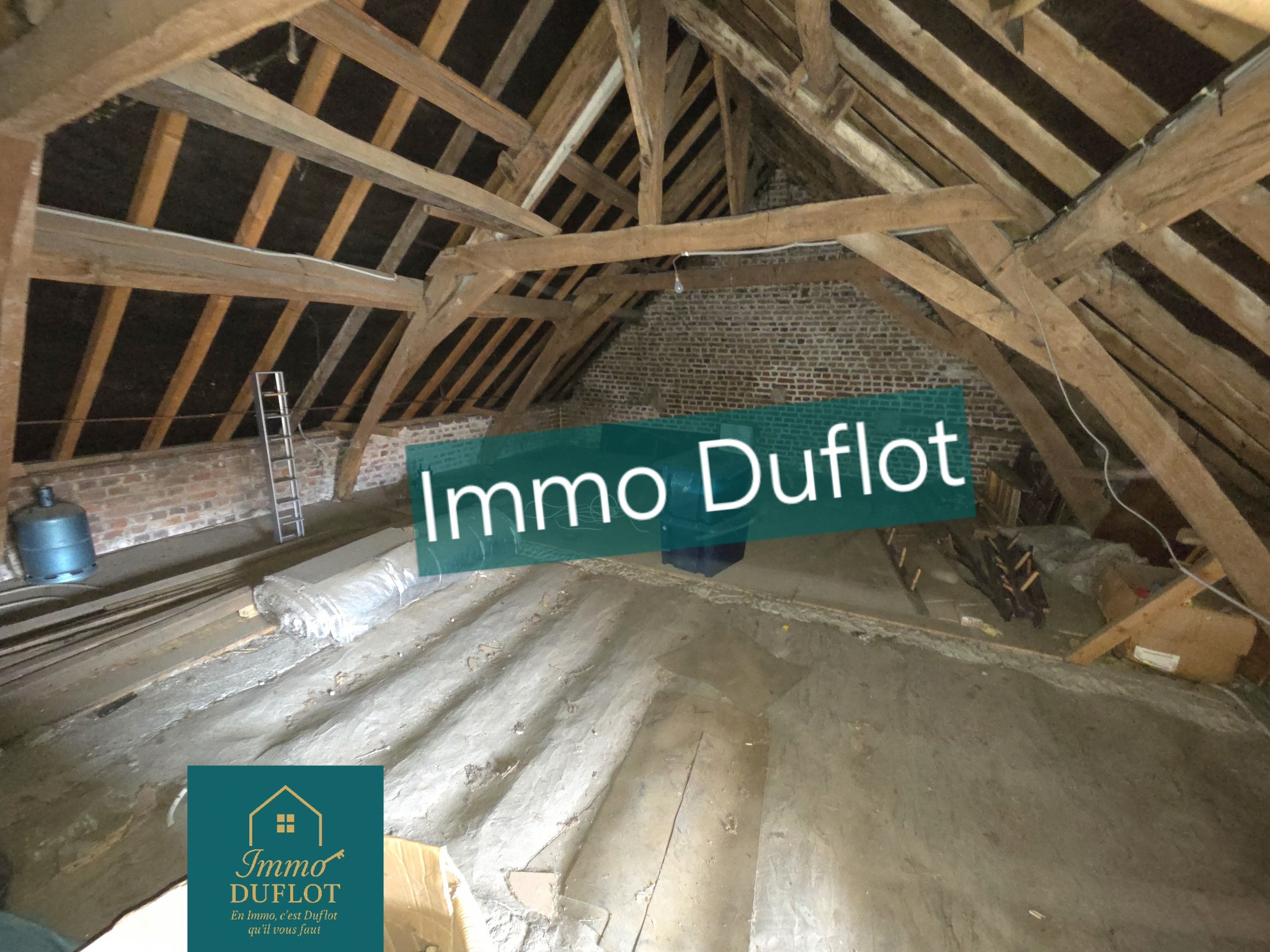 Fermette plain pied avec grange et dépendance sur 2500 m2 — photo 11