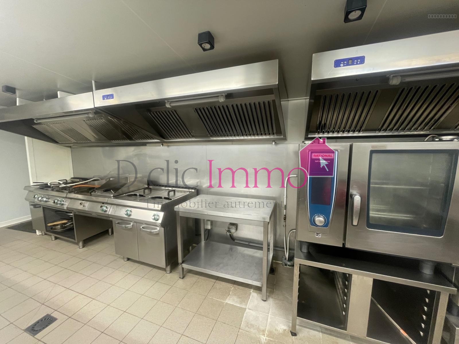 Fonds de commerce à vendre à St hilaire de riez, 170 m² – photo 1 sur 8