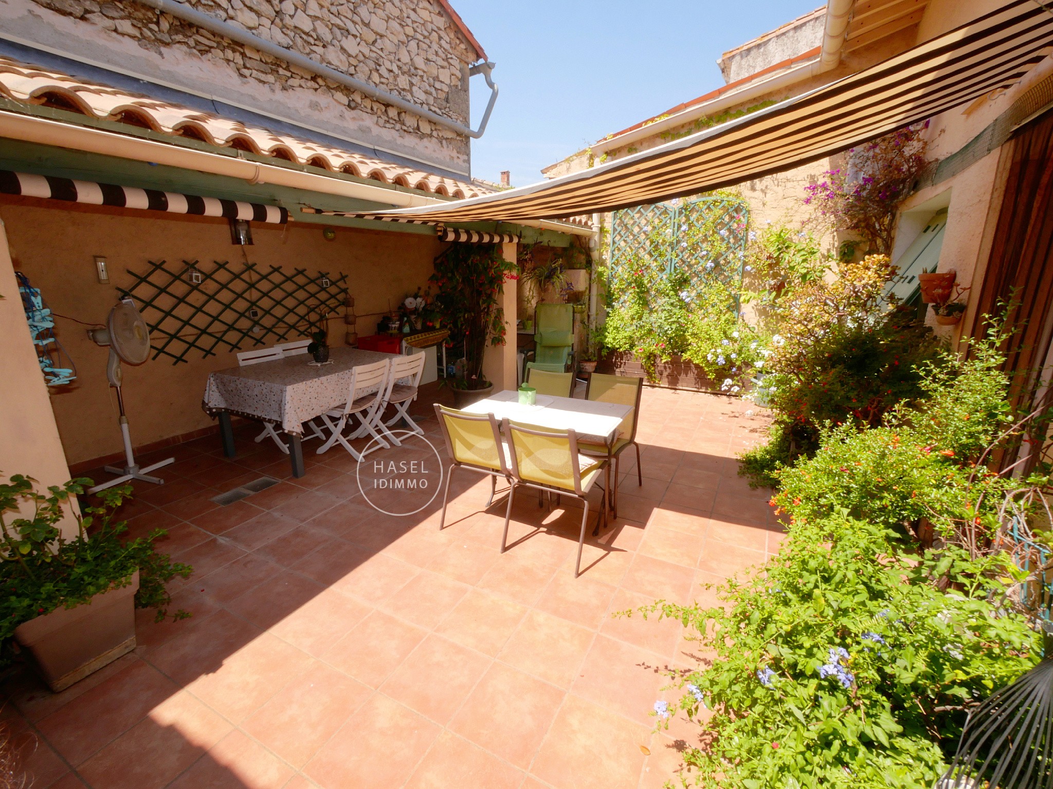 Bien immobilier à vendre à Pomerols, 101,8 m², 3 pièces – photo 2 sur 20