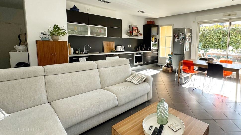 Appartement à vendre à Chateauneuf le rouge, 88 m², 4 pièces – photo 2 sur 20