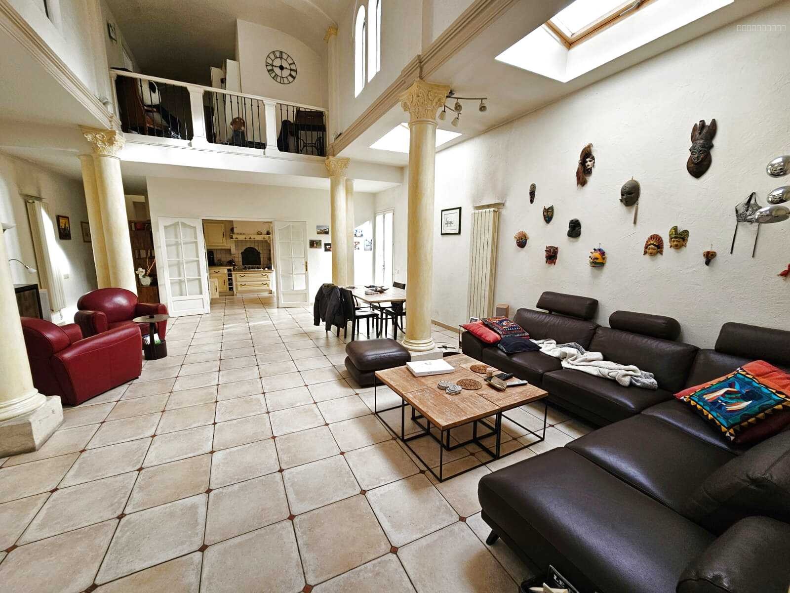 Maison à vendre à Marseille, 208 m², 6 pièces – photo 3 sur 20