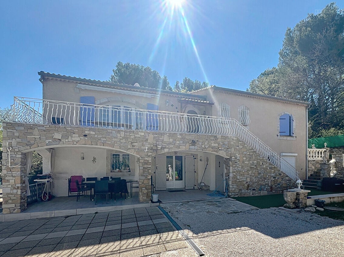 Maison à vendre à St savournin, 160 m², 7 pièces – photo 3 sur 20