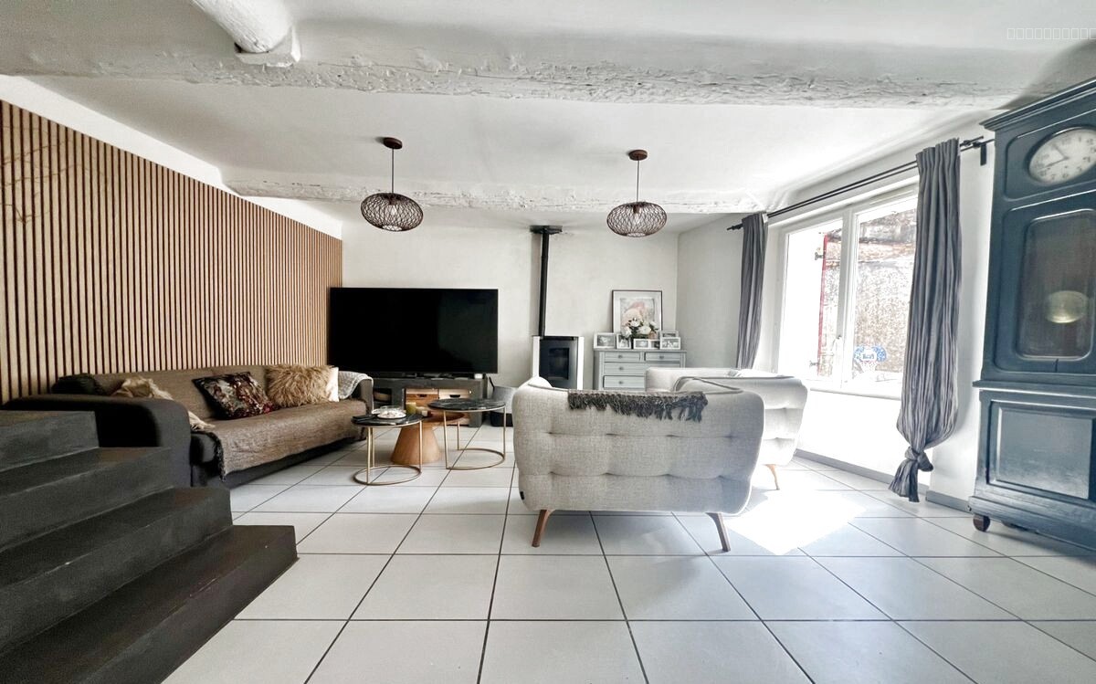 Maison à vendre à Pourcieux, 150 m², 4 pièces – photo 1 sur 8