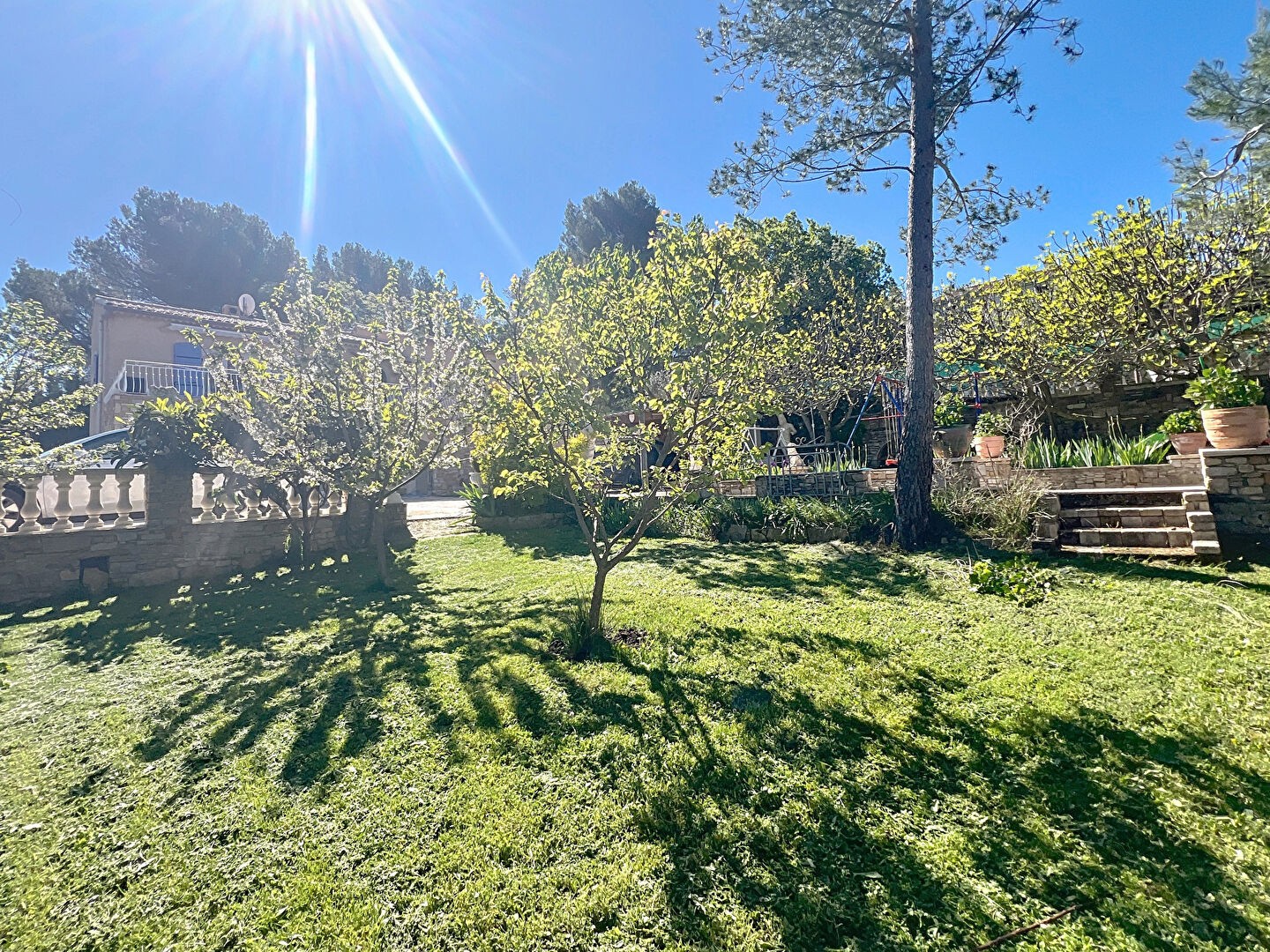 Maison à vendre à St savournin, 160 m², 7 pièces – photo 1 sur 20