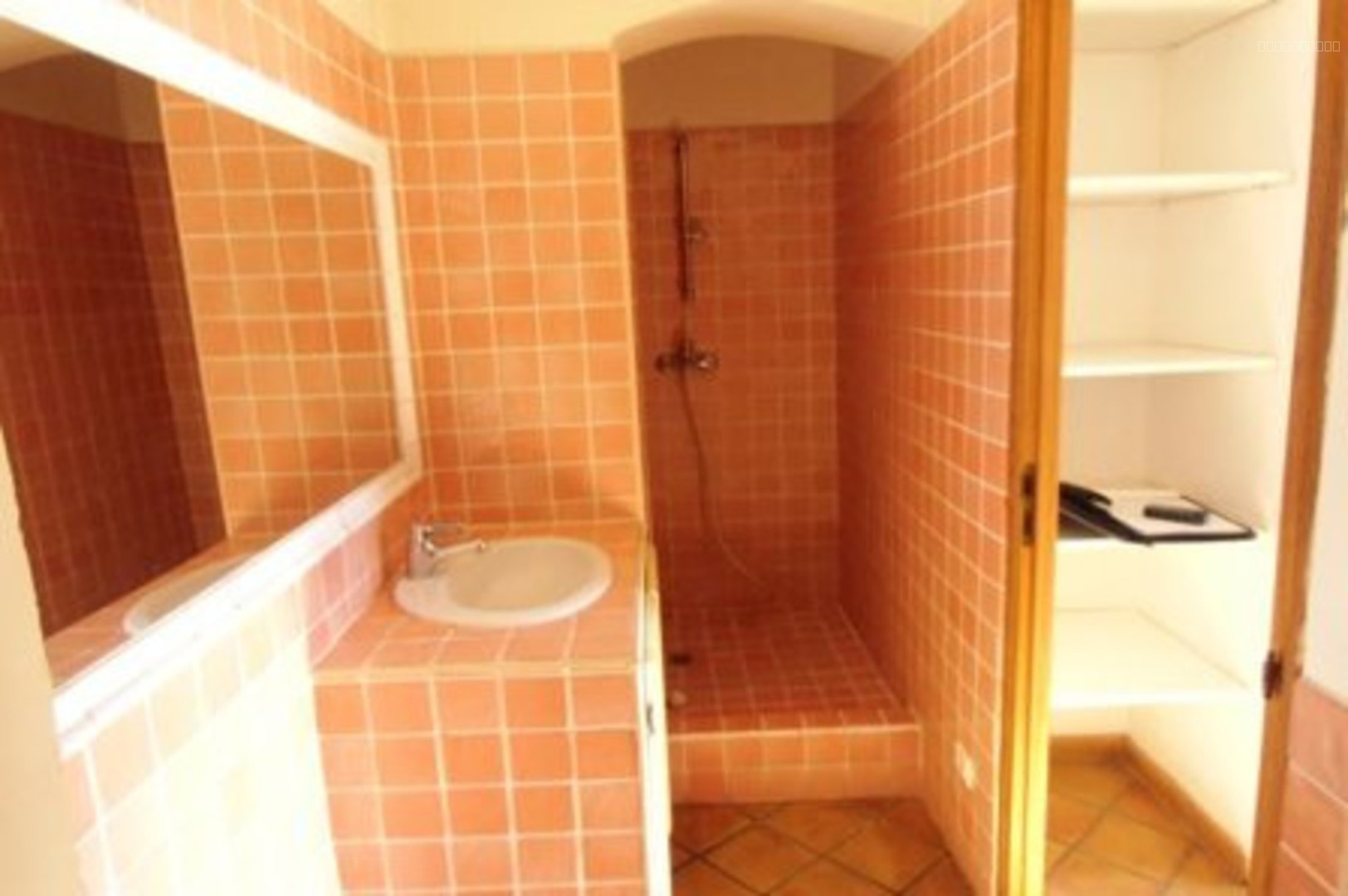 Appartement à vendre à St savournin, 41 m², 2 pièces – photo 3 sur 3