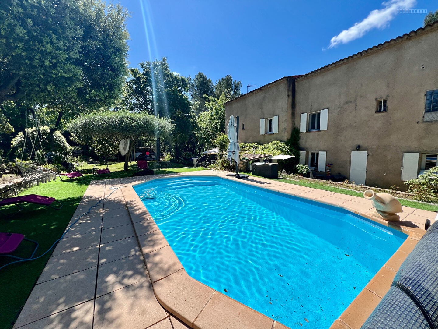Maison à vendre à Rougiers, 152 m², 5 pièces – photo 1 sur 9