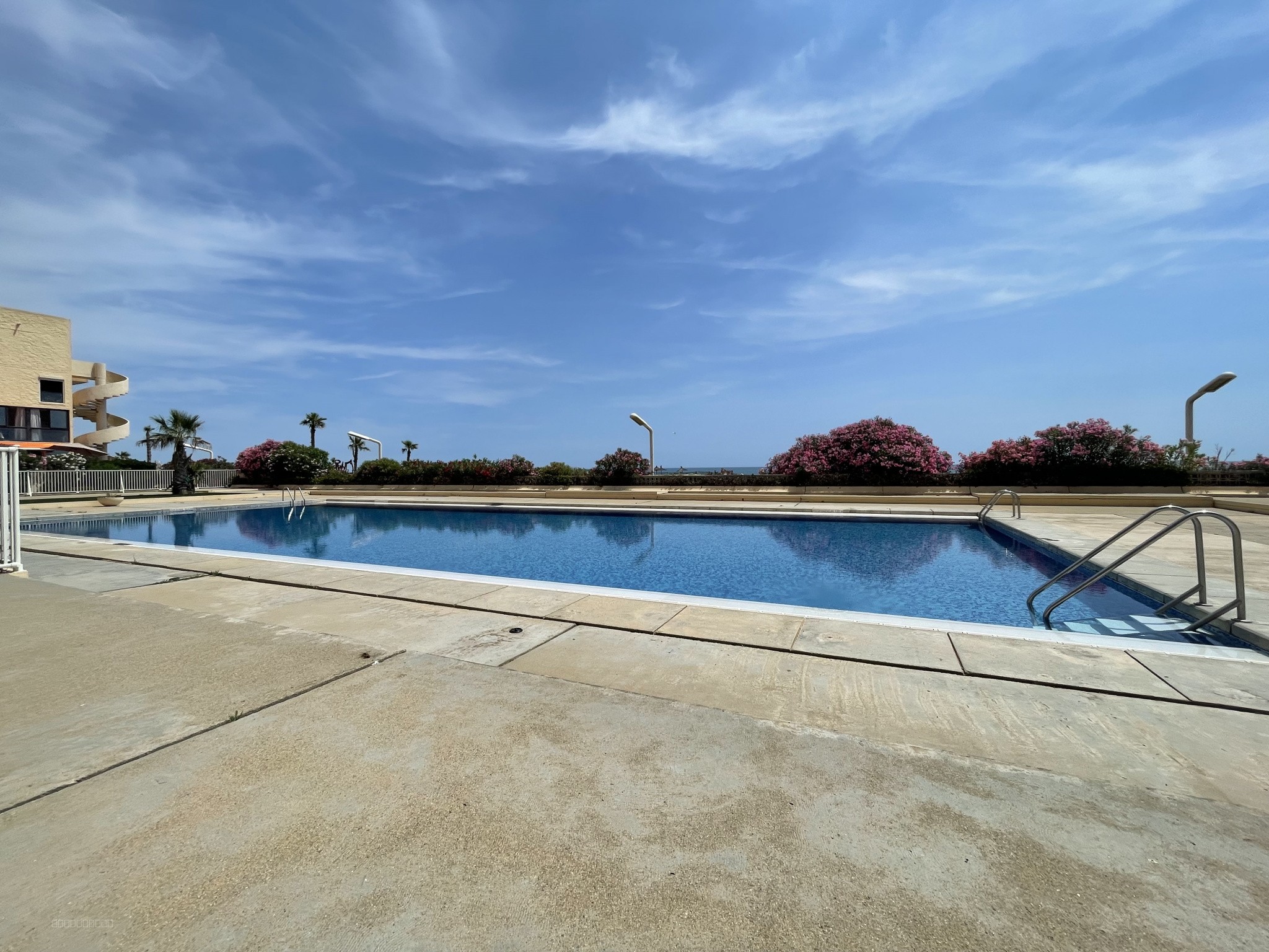 Le Barcarès Superbe T3 front de mer, vue mer avec pisicne accès direct plage ! — photo 10