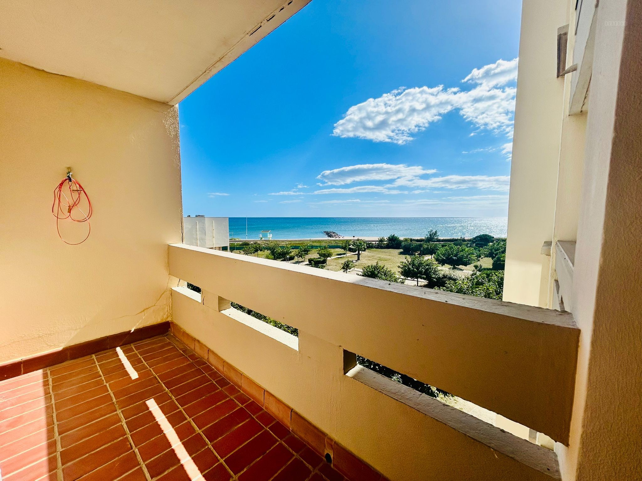Le Barcarès Port Plaisance Beau T3 de 69m2 habitables VUE MER terrasse, cave et parking privé ! — photo 1