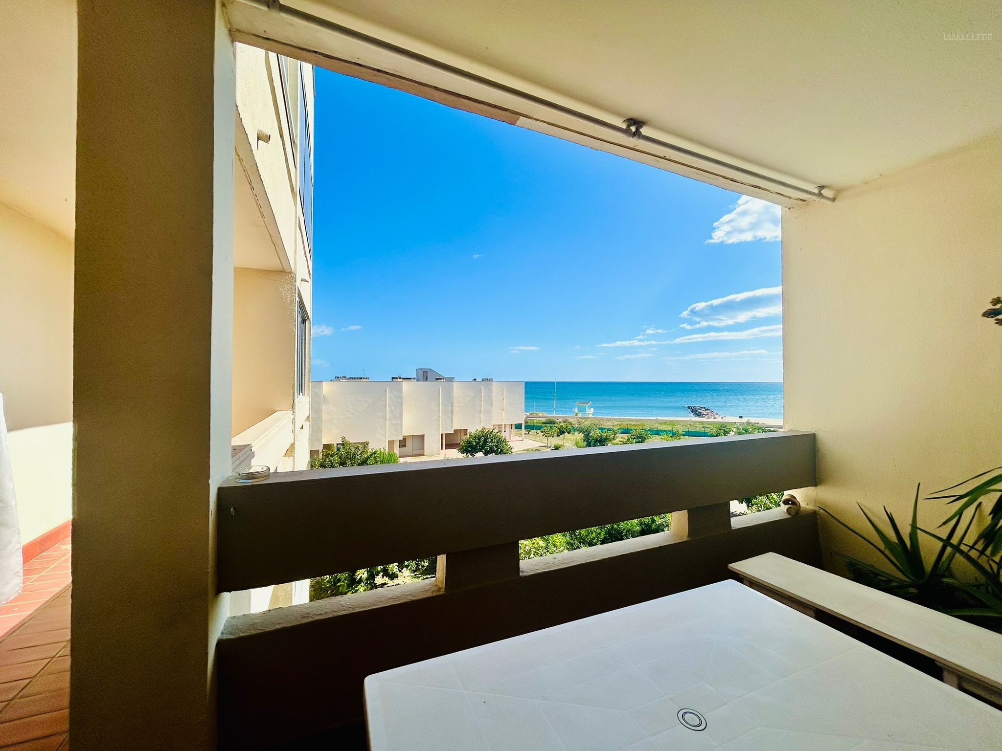 Le Barcarès Port Plaisance Beau T3 de 69m2 habitables VUE MER terrasse, cave et parking privé ! — photo 13