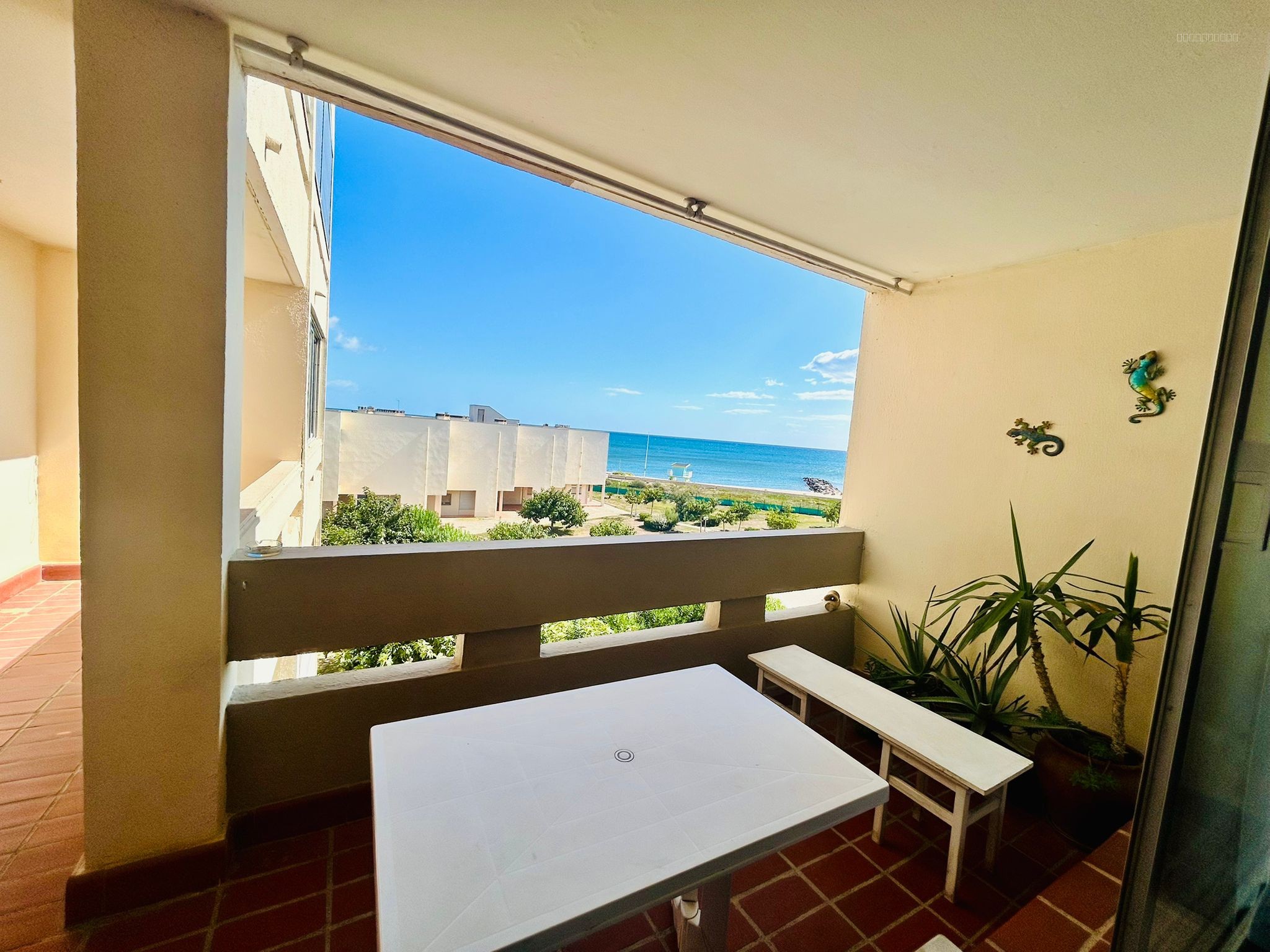 Le Barcarès Port Plaisance Beau T3 de 69m2 habitables VUE MER terrasse, cave et parking privé ! — photo 15