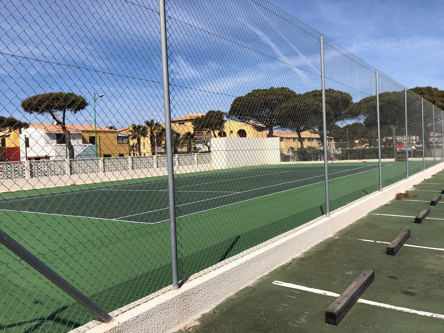 Le Barcarès Rare ! Bel appartement T3 avec terrasse sud ouest et parking privé ! — photo 12