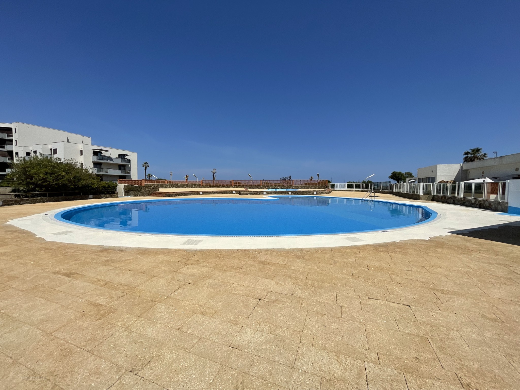 Le Barcarès Rare ! Bel appartement T3 avec terrasse sud ouest et parking privé ! — photo 14