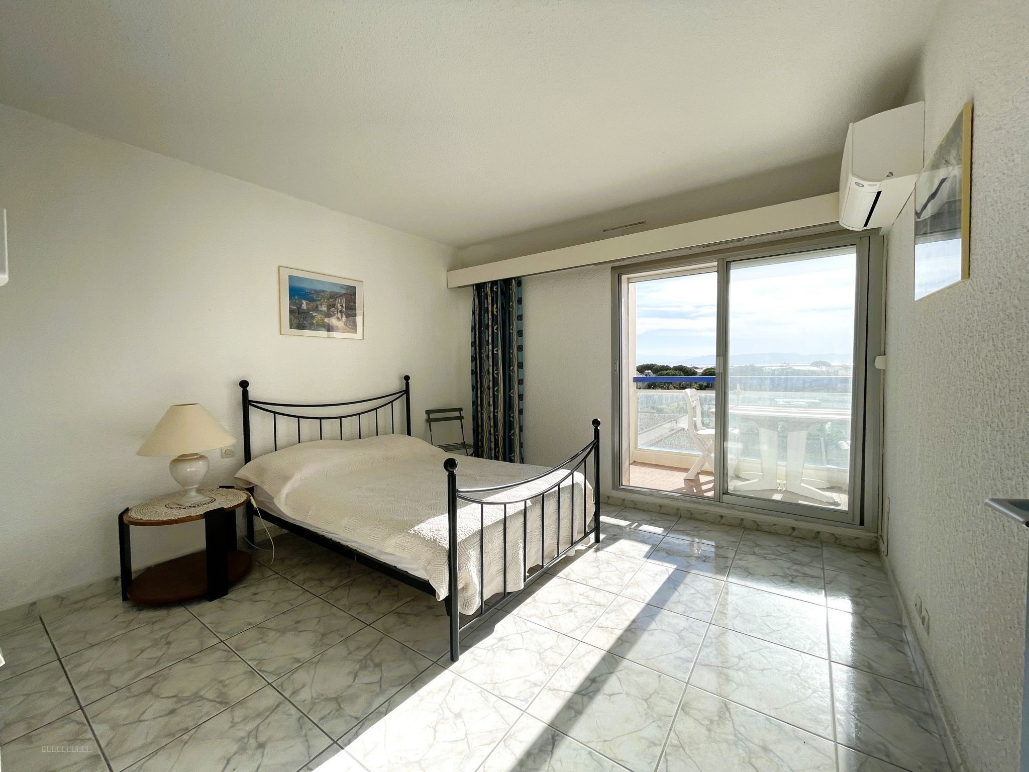Le Barcarès Rare ! Bel appartement T3 avec terrasse sud ouest et parking privé ! — photo 16