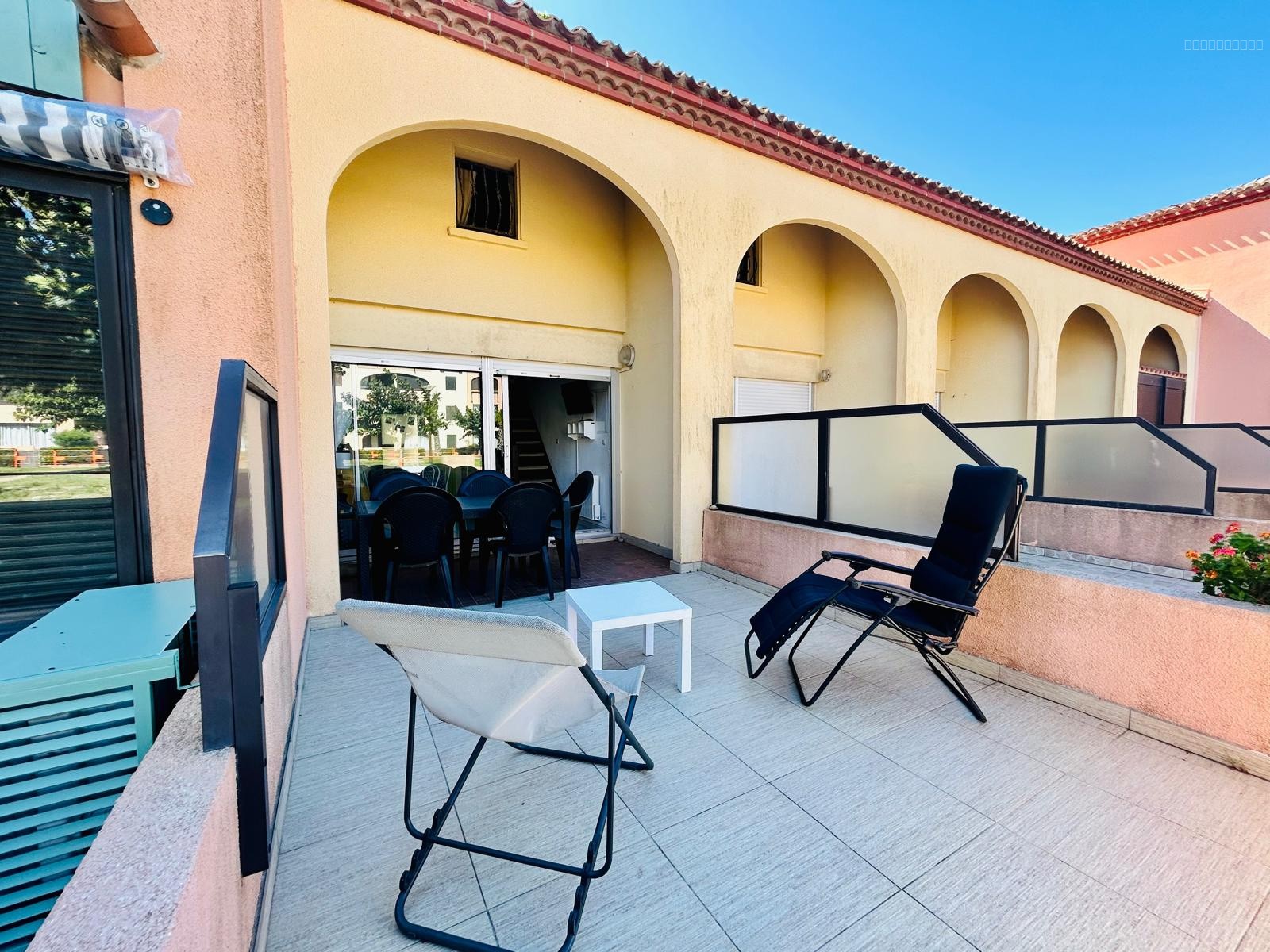 Le Barcarès grande plage T3 en duplex jardin terrasse et parking ! — photo 1