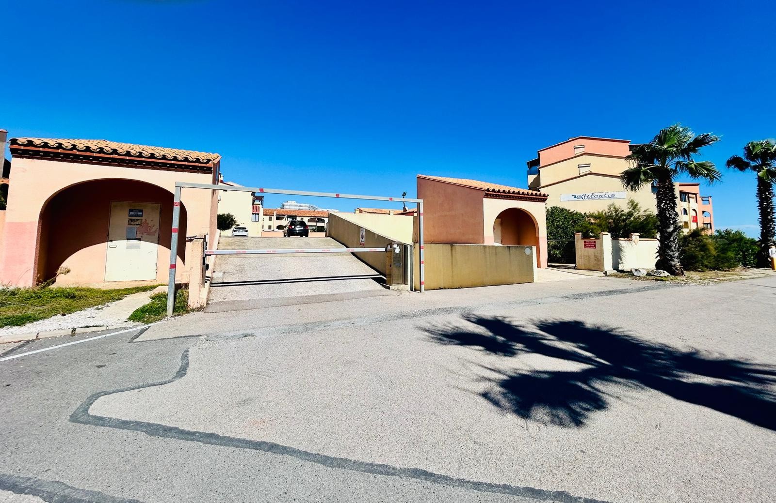 Le Barcarès grande plage T3 en duplex jardin terrasse et parking ! — photo 14