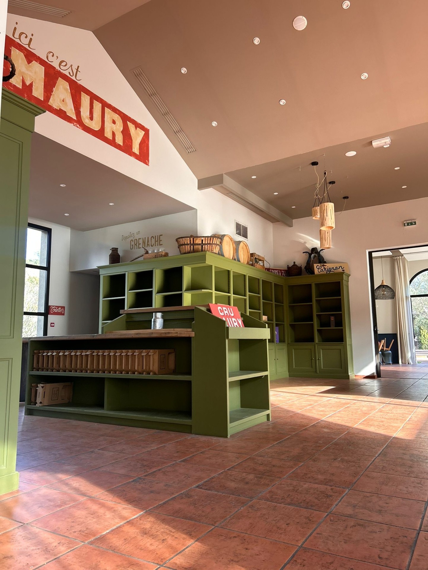 À vendre : La Maison du Terroir   Murs commerciaux au cœur du cru Maury, Fenouillède — photo 4