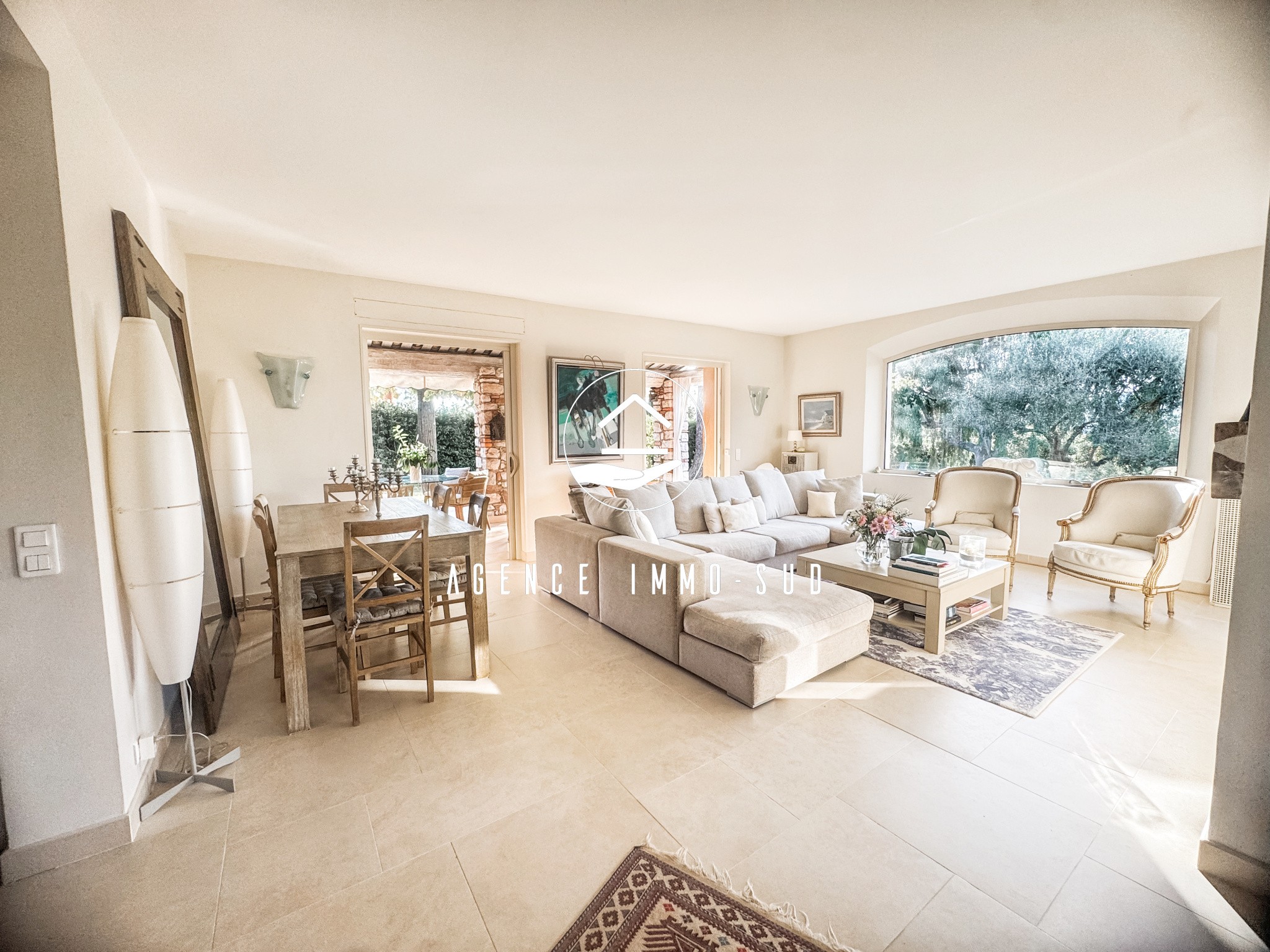 Maison familiale rénovée avec potentiel exceptionnel de 265m2 — photo 8