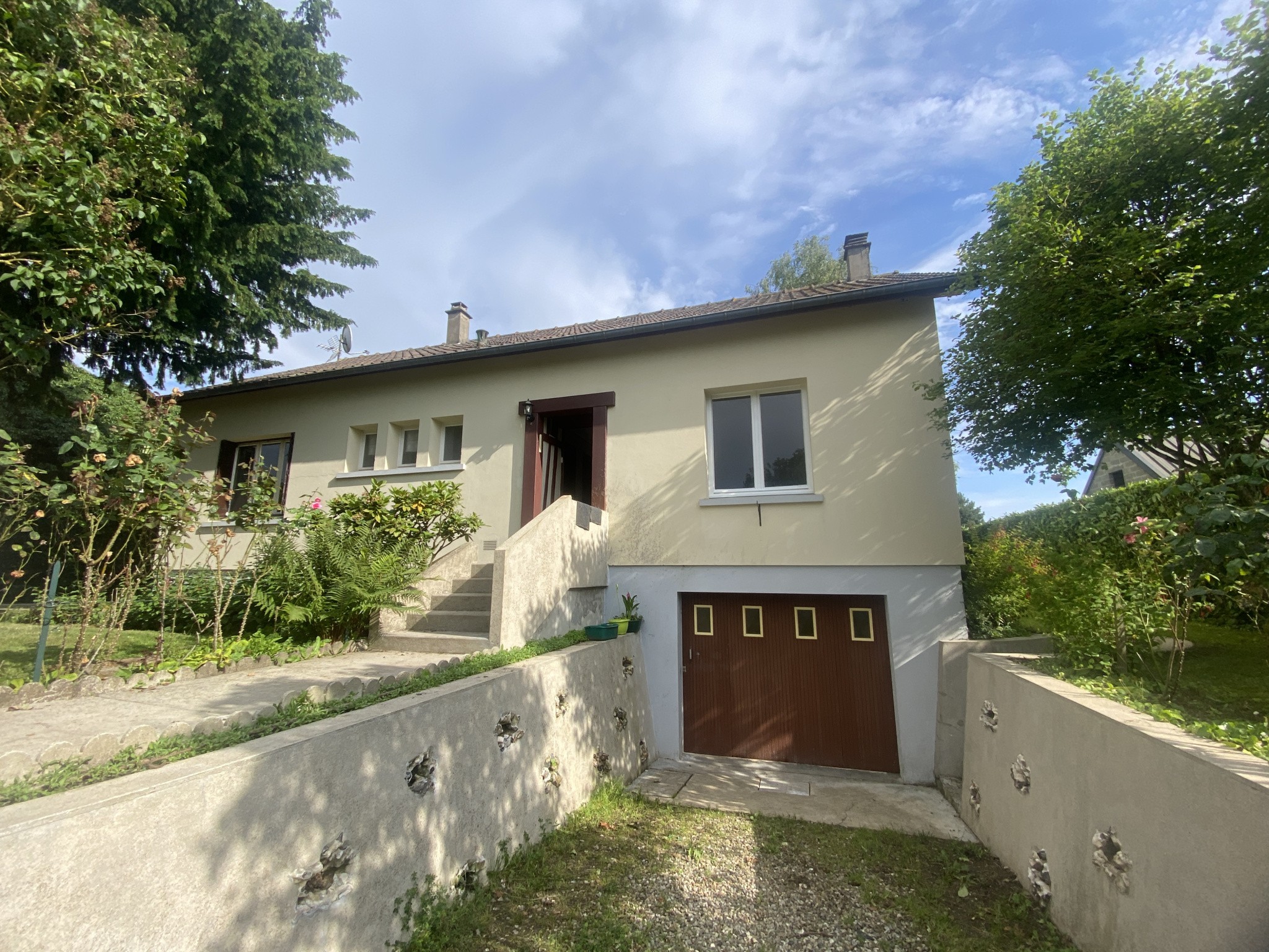 Maison à vendre à Gauville, 80 m², 4 pièces – photo 1 sur 9