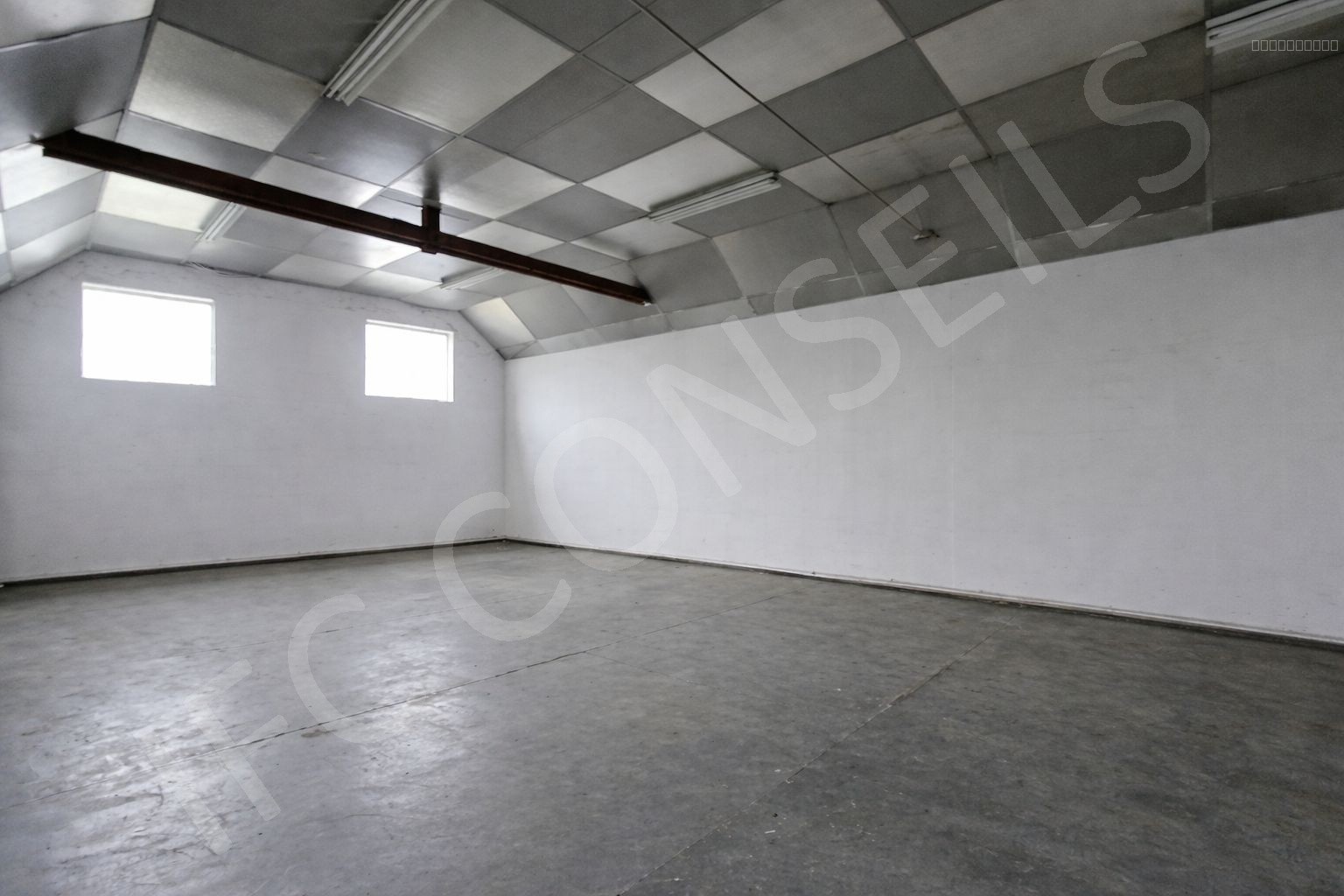 Bien immobilier à vendre à St marcel, 186 m² – photo 1 sur 7