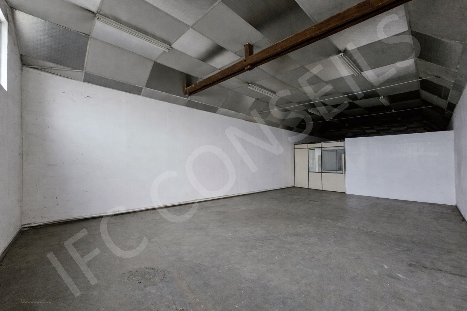 Bien immobilier à vendre à St marcel, 186 m² – photo 2 sur 7