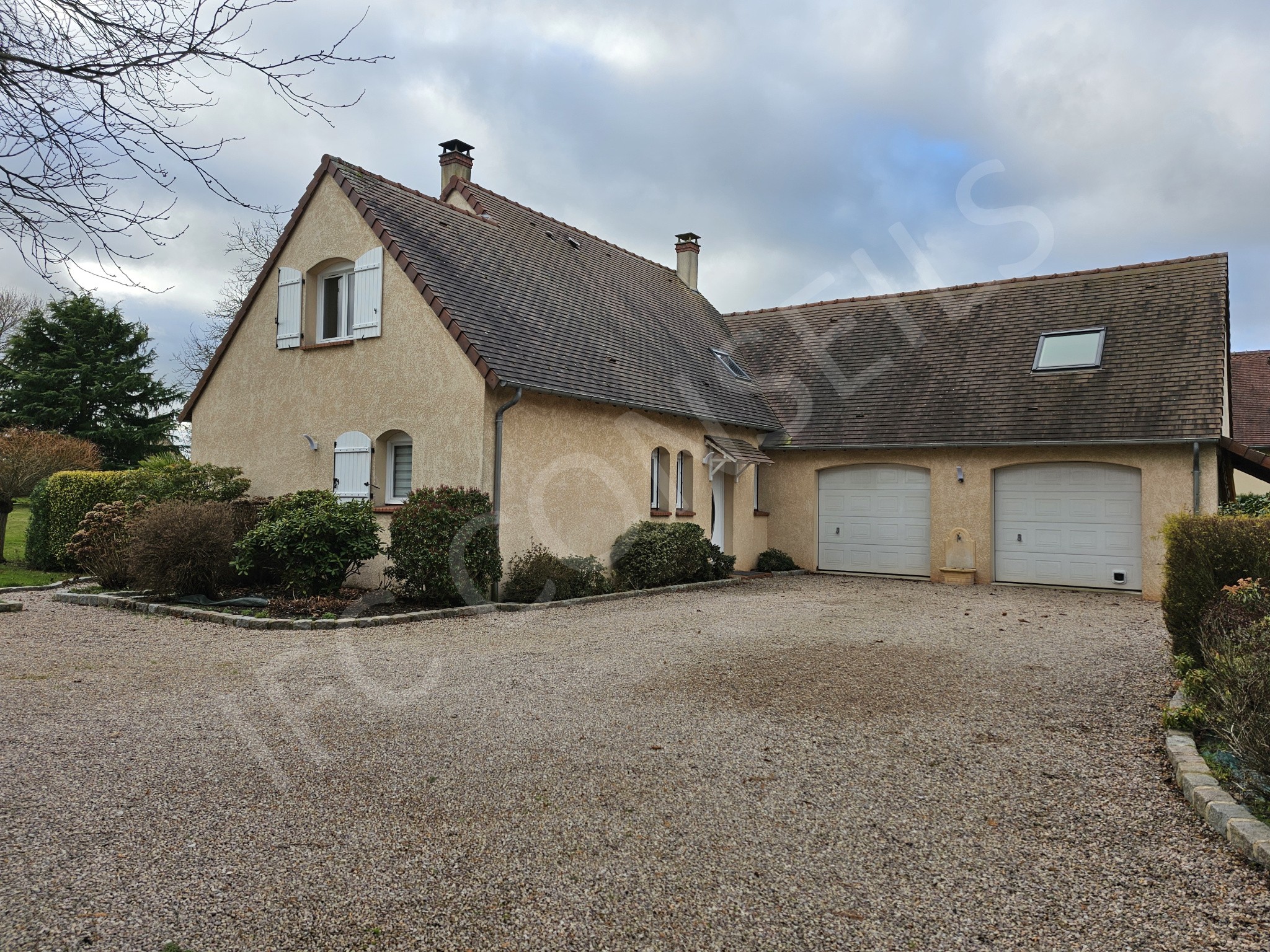 Maison à vendre à Ailly, 632 m², 7 pièces – photo 1 sur 13