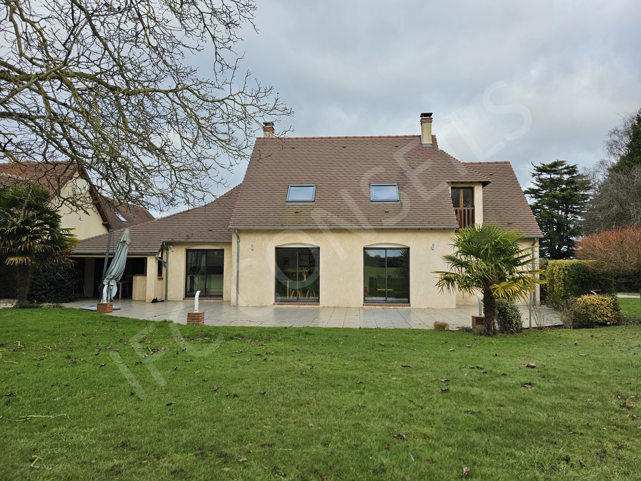 Maison à vendre à Ailly, 632 m², 7 pièces – photo 2 sur 13