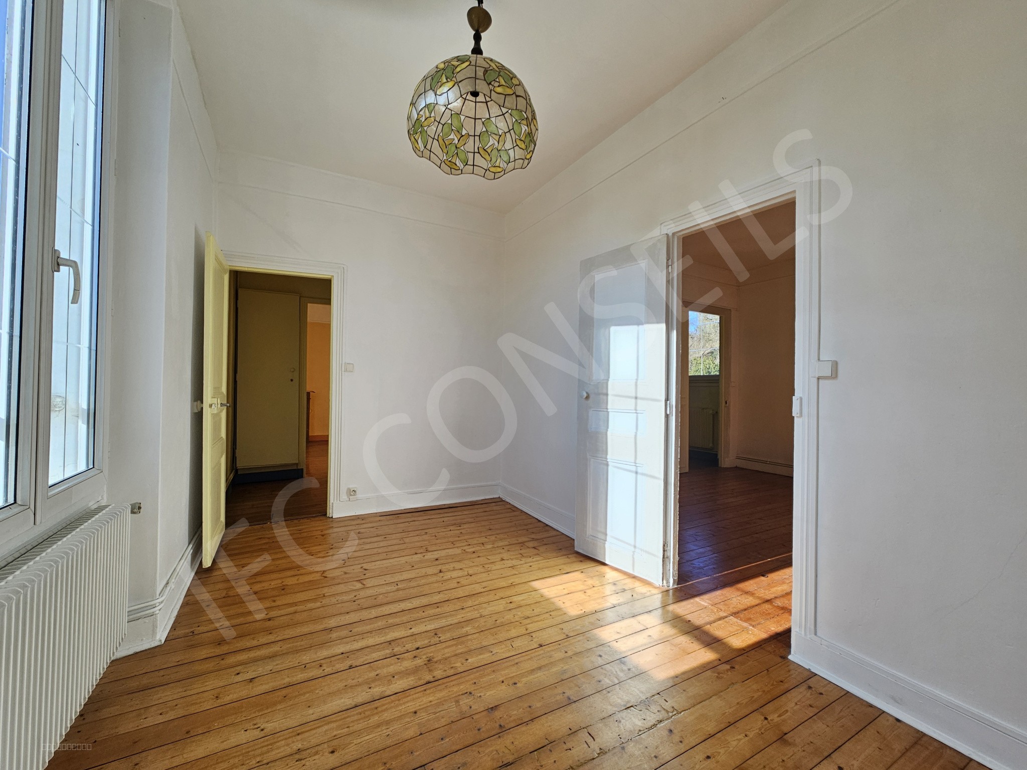 Ensemble immobilier composé de 3 logements et un terrain constructible — photo 10