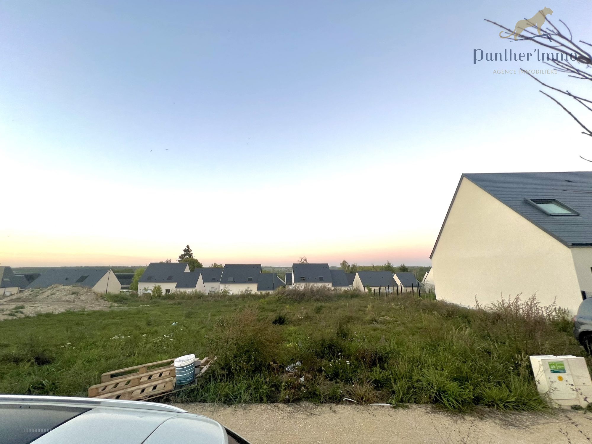 Terrain à vendre à Blere, 450 m² – photo 2 sur 3