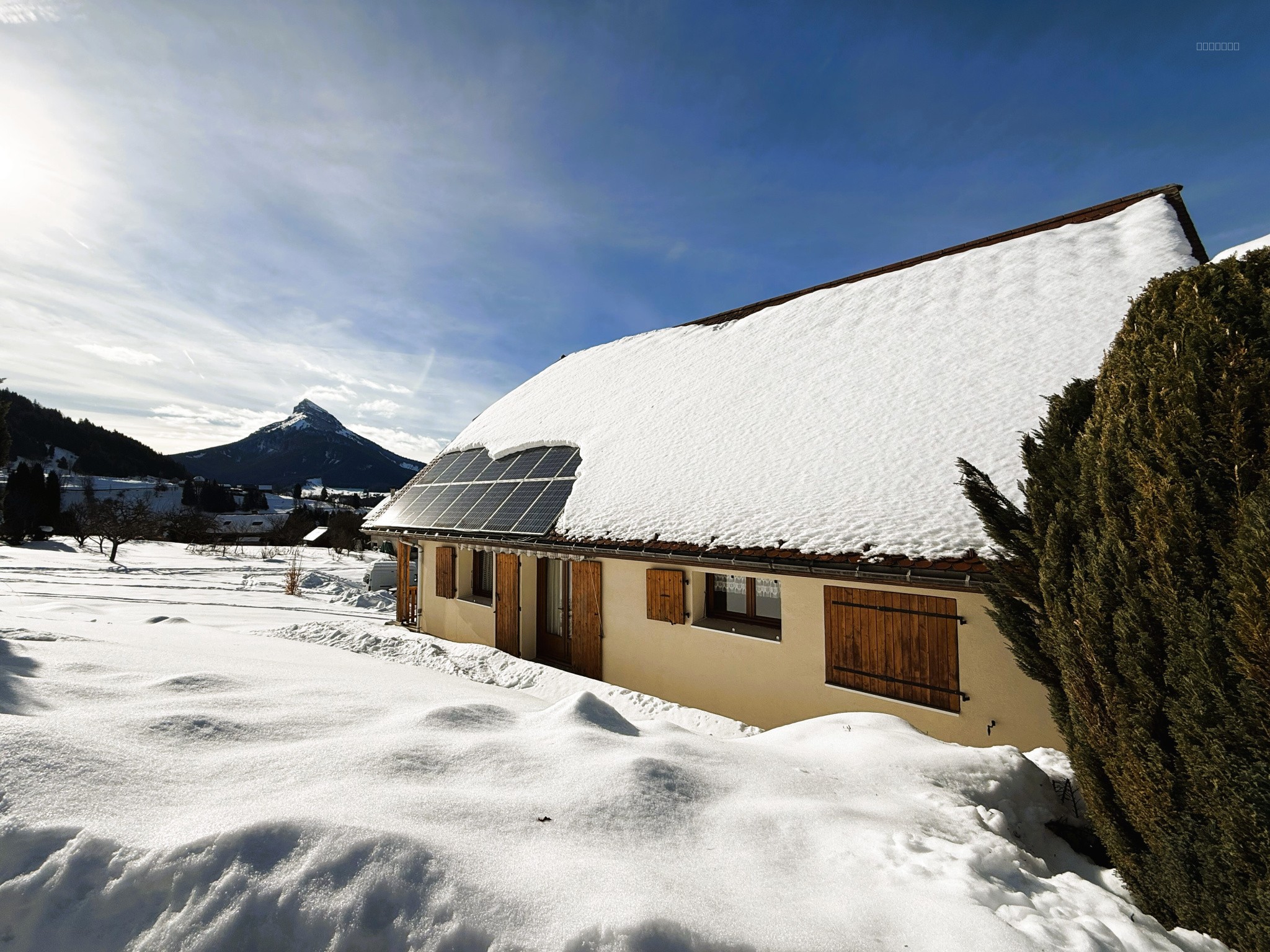 Villa à vendre à St pierre de chartreuse, 523 m², 6 pièces – photo 1 sur 20