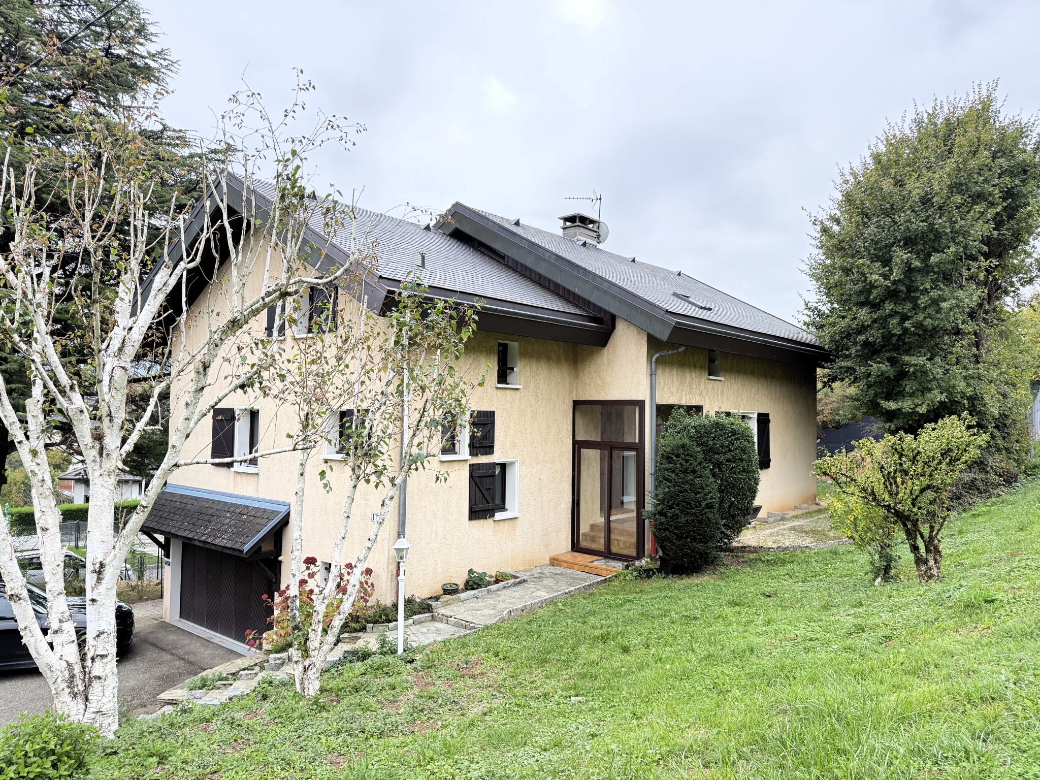 Maison à vendre à St baldoph, 207 m², 11 pièces – photo 1 sur 15
