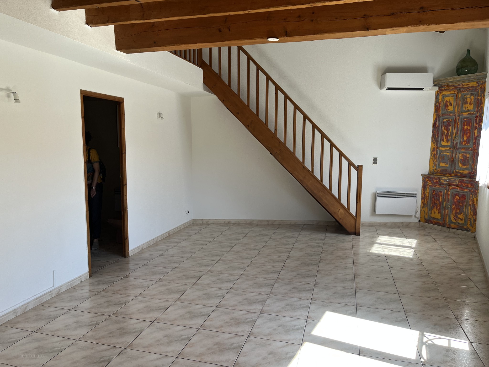 Appartement à louer à St genis des fontaines, 30,68 m², 2 pièces – photo 2 sur 9