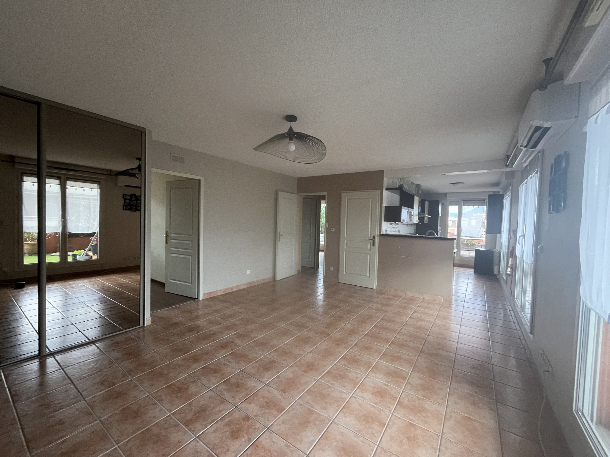 Appartement à louer à Echirolles, 79,25 m², 4 pièces – photo 2 sur 15