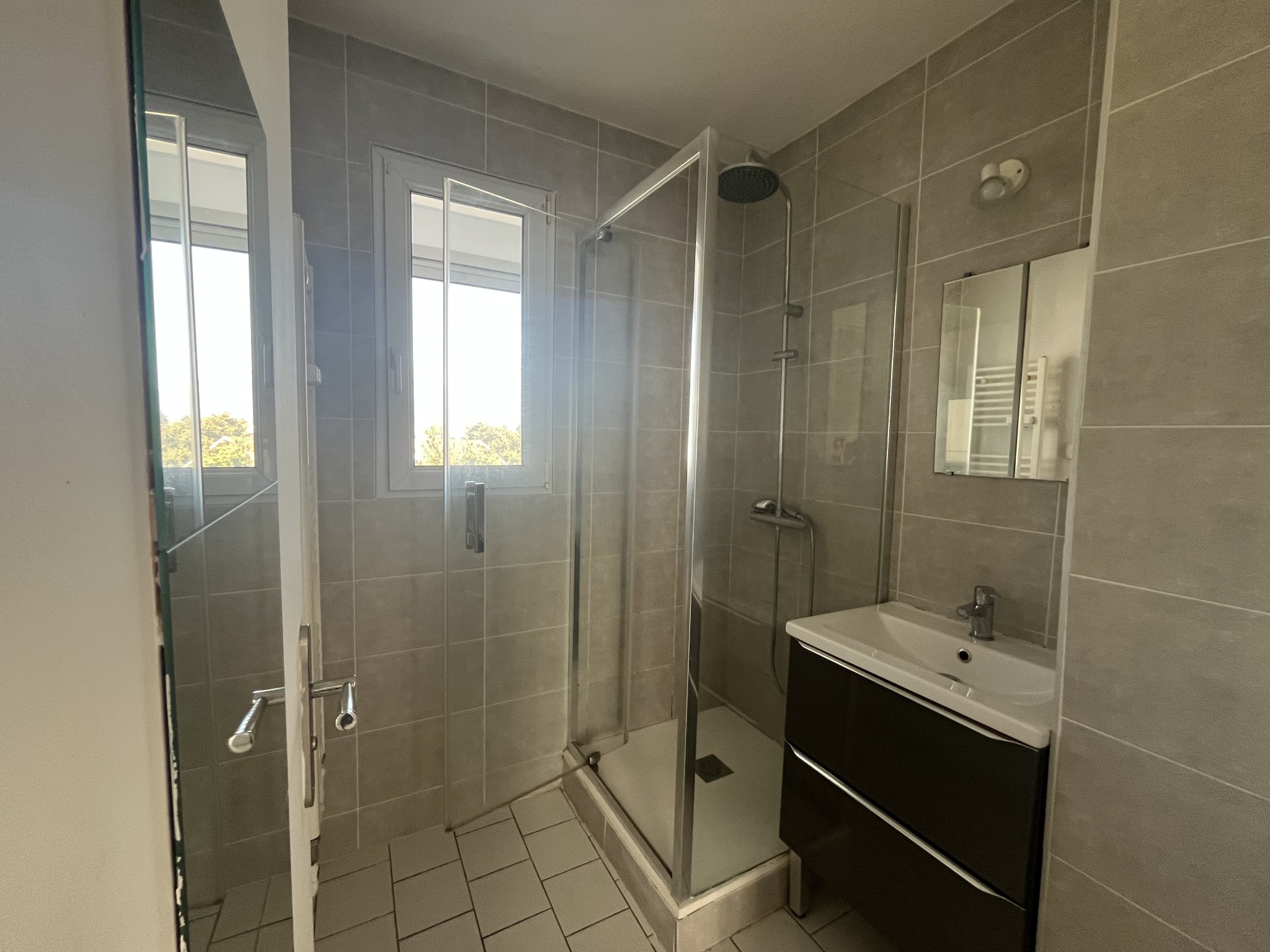 Exclusivité - SAINT MARTIN D'HERES T3 RUE de MALFANGEAT — photo 10
