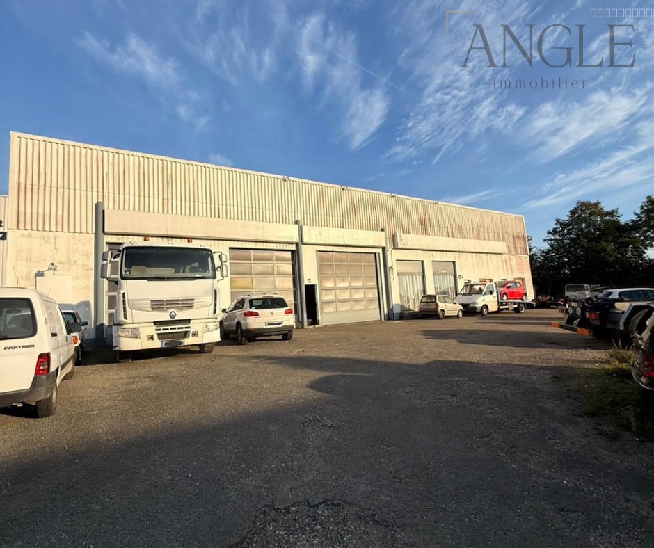 Garage à vendre à Mamers, 980 m² – photo 1 sur 15