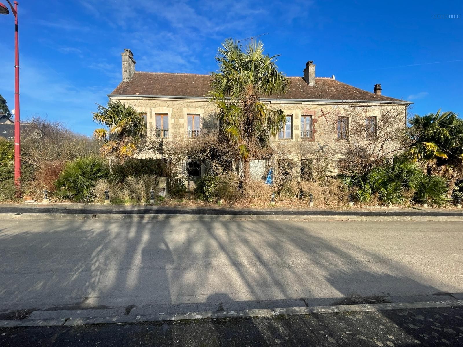 Maison à vendre à Neufchatel en saosnois, 352 m², 8 pièces – photo 1 sur 4