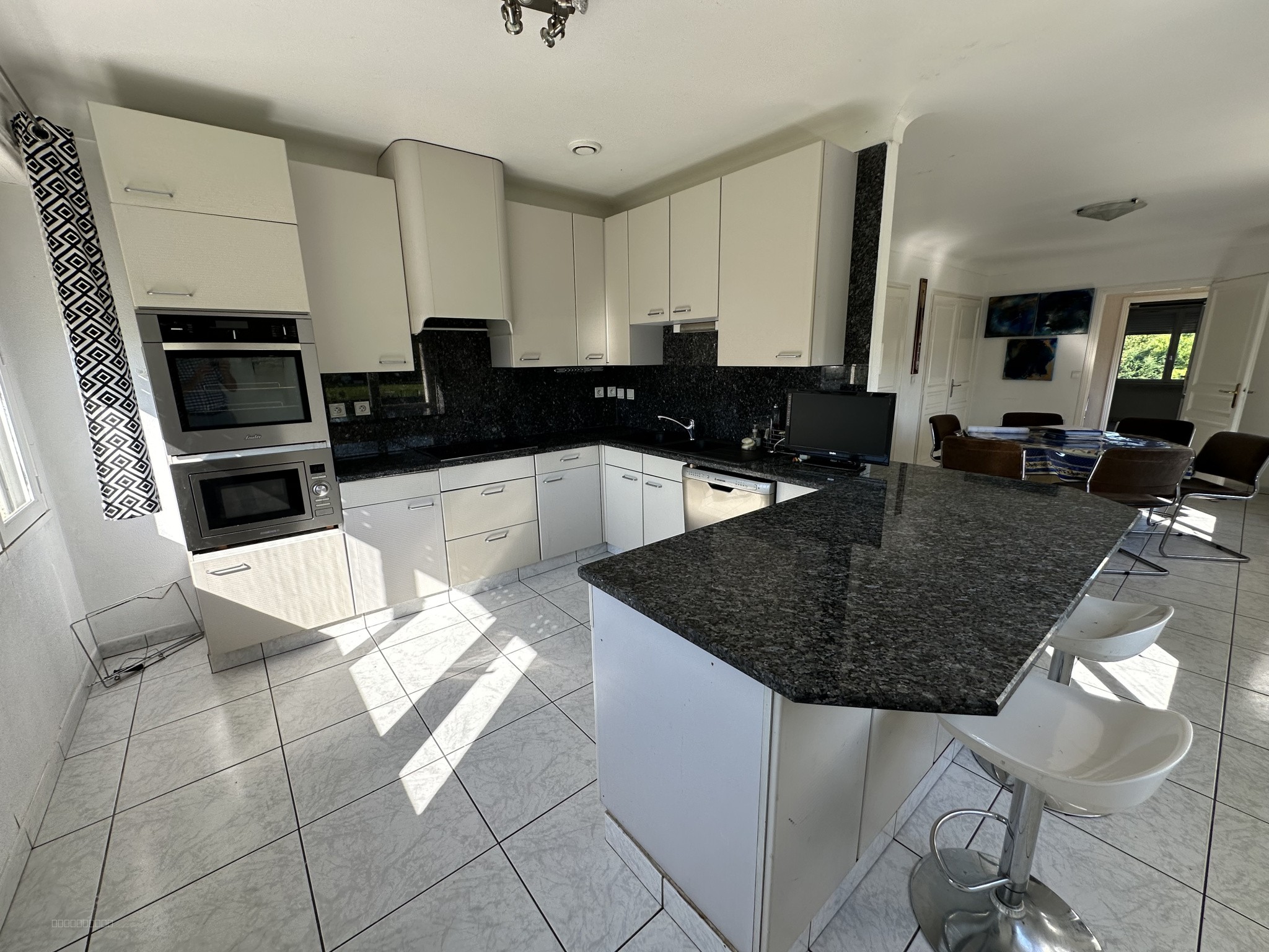 Maison à vendre à Morlaas, 137 m², 7 pièces – photo 2 sur 12