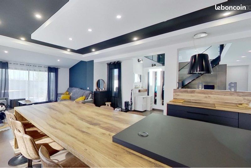 Appartement à vendre à Idron, 208 m², 5 pièces – photo 3 sur 8