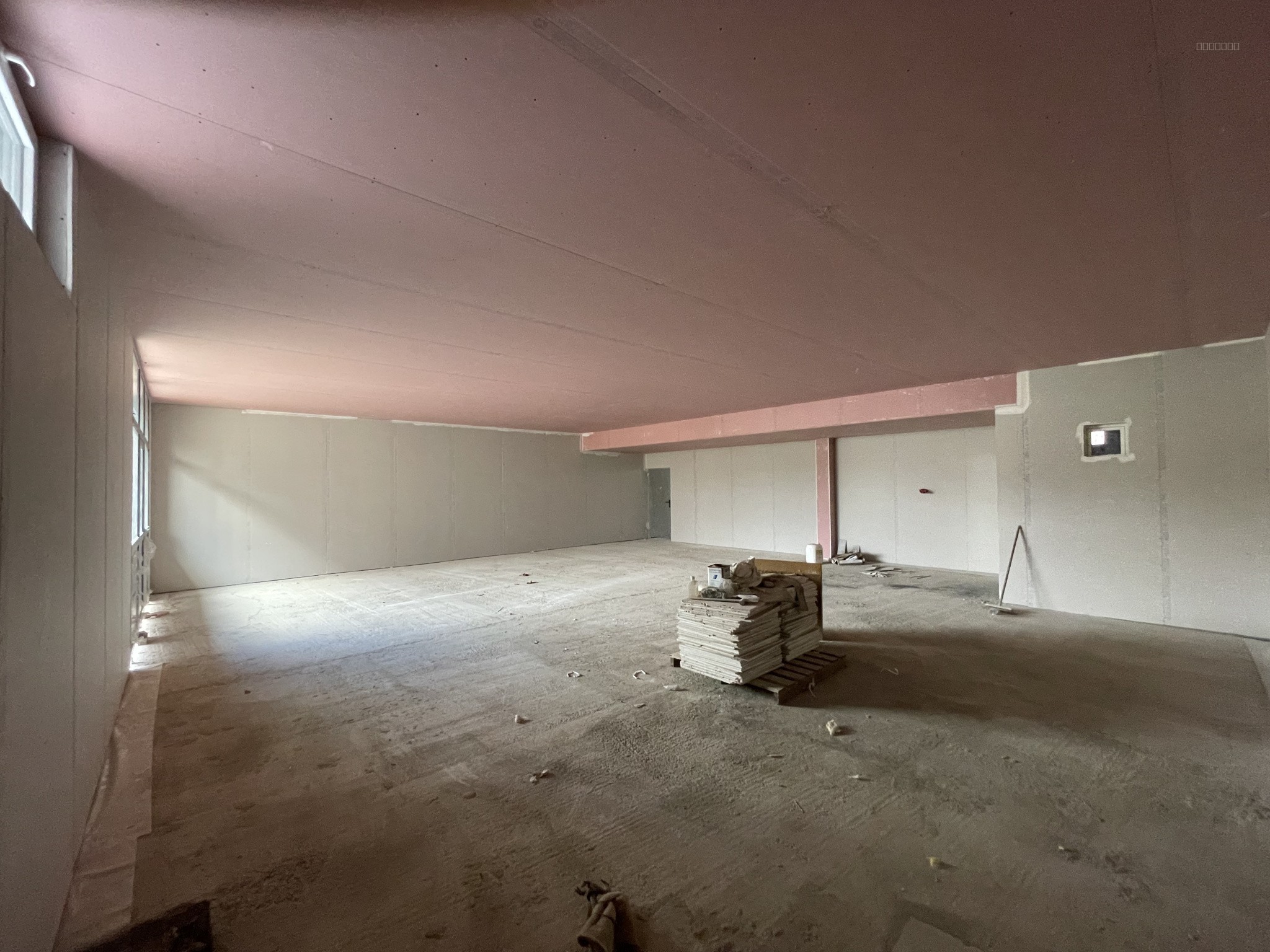 Local commercial à louer à Sauvagnon, 145 m² – photo 3 sur 8