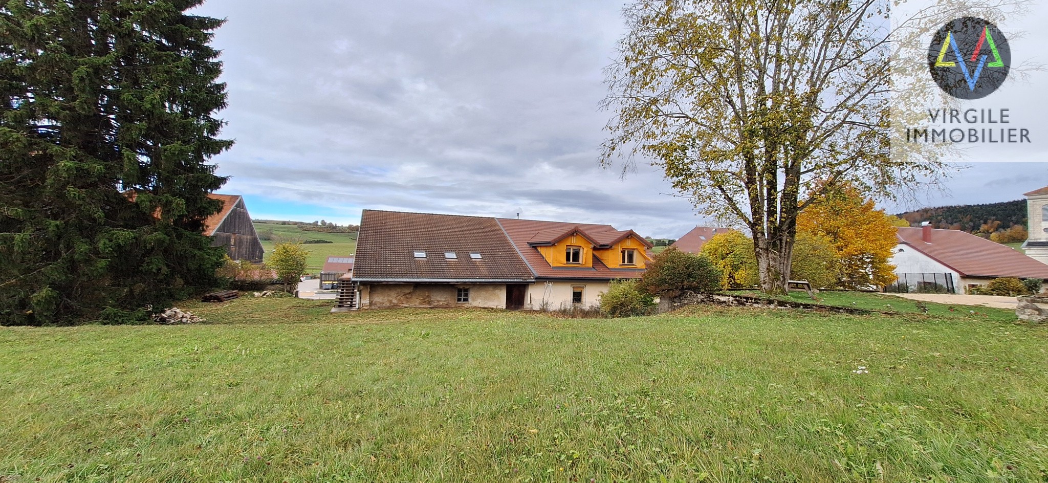 Ferme à vendre à Metabief, 400 m², 4 pièces – photo 1 sur 8