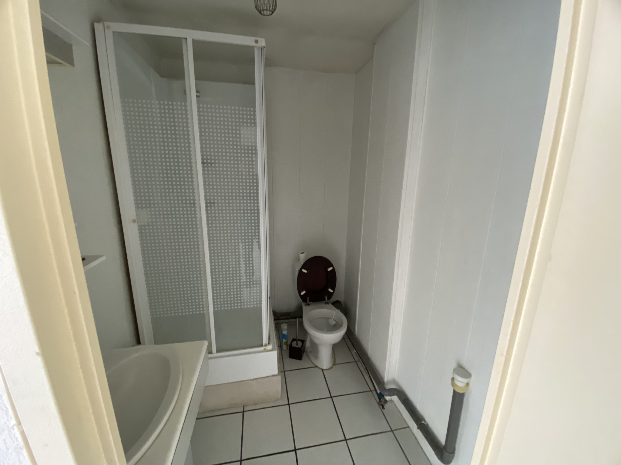 Appartement T2 de 37.8 m2 situé au 3ème et dernier étage d'un immeuble comprenant 8 lots à FECAMP — photo 11