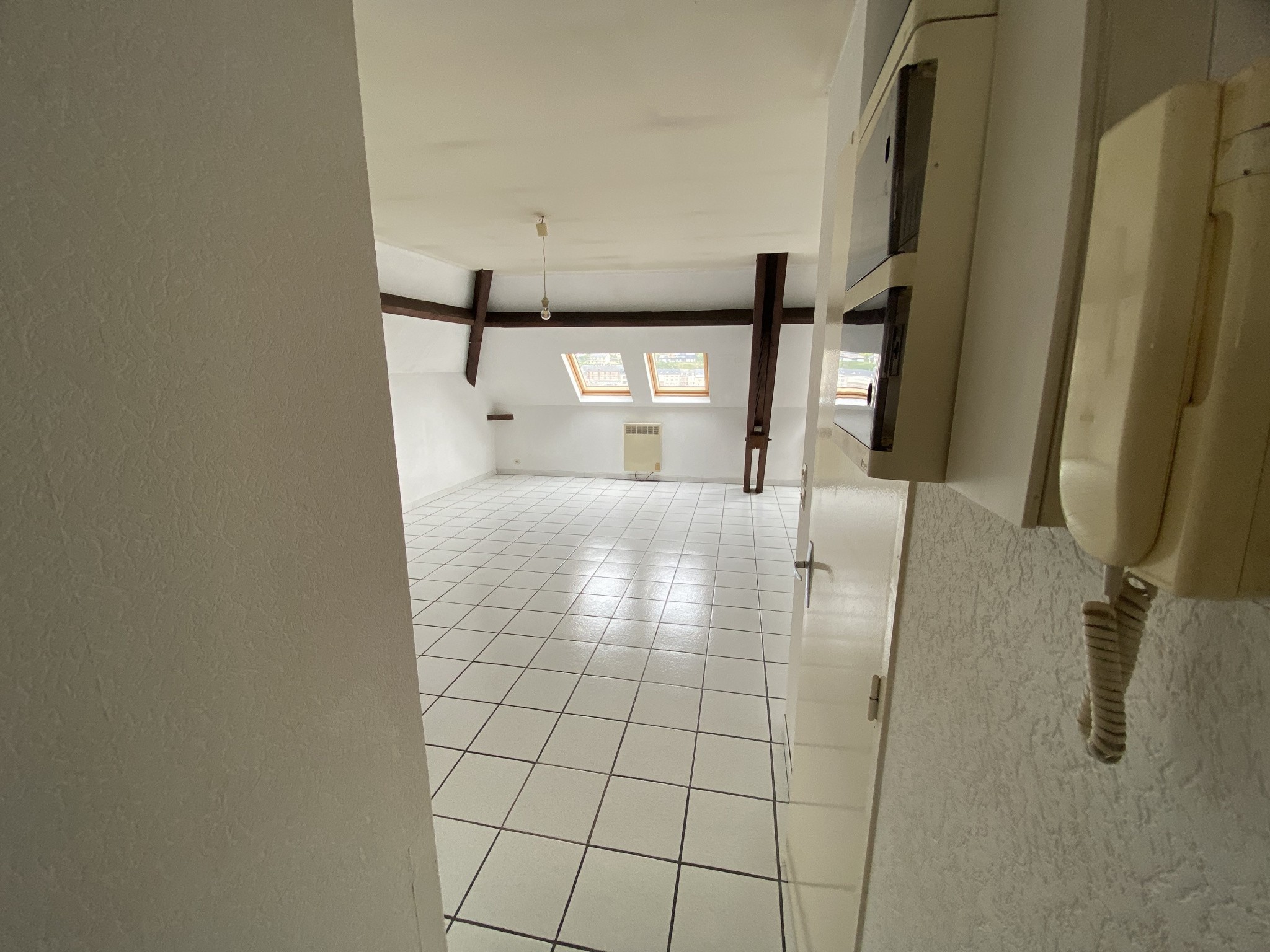 Appartement T2 de 37.8 m2 situé au 3ème et dernier étage d'un immeuble comprenant 8 lots à FECAMP — photo 8