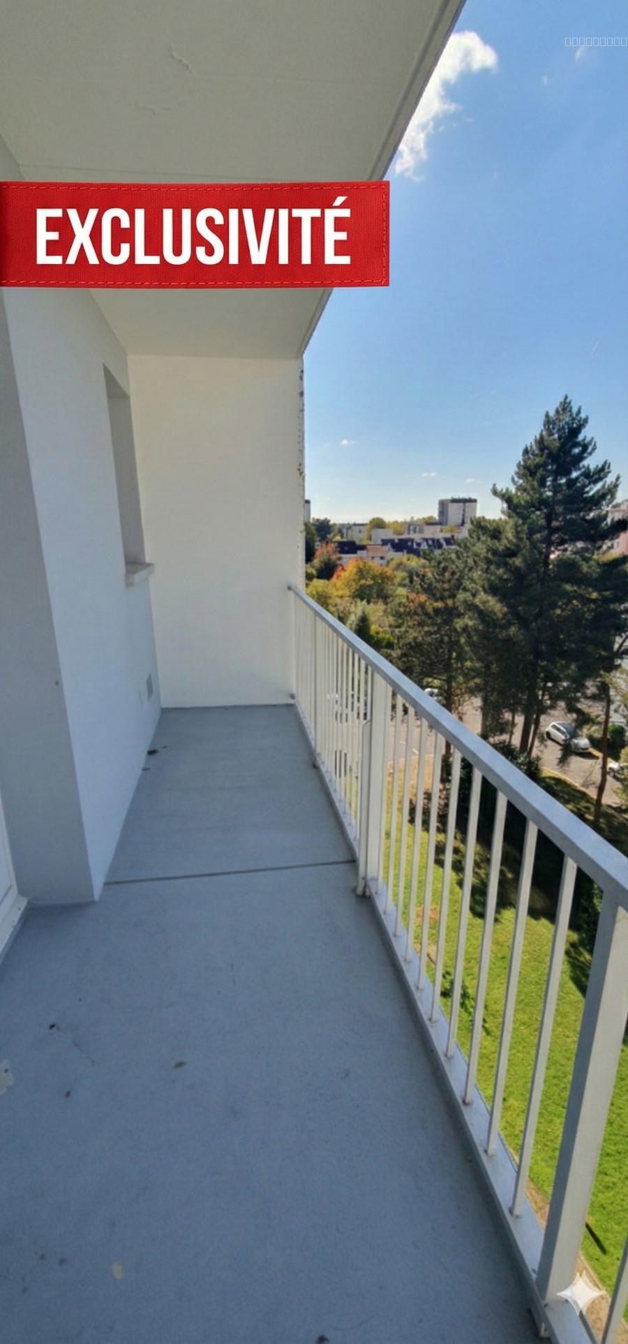 Appartement à vendre à Luce, 900 m², 2 pièces – photo 1 sur 7