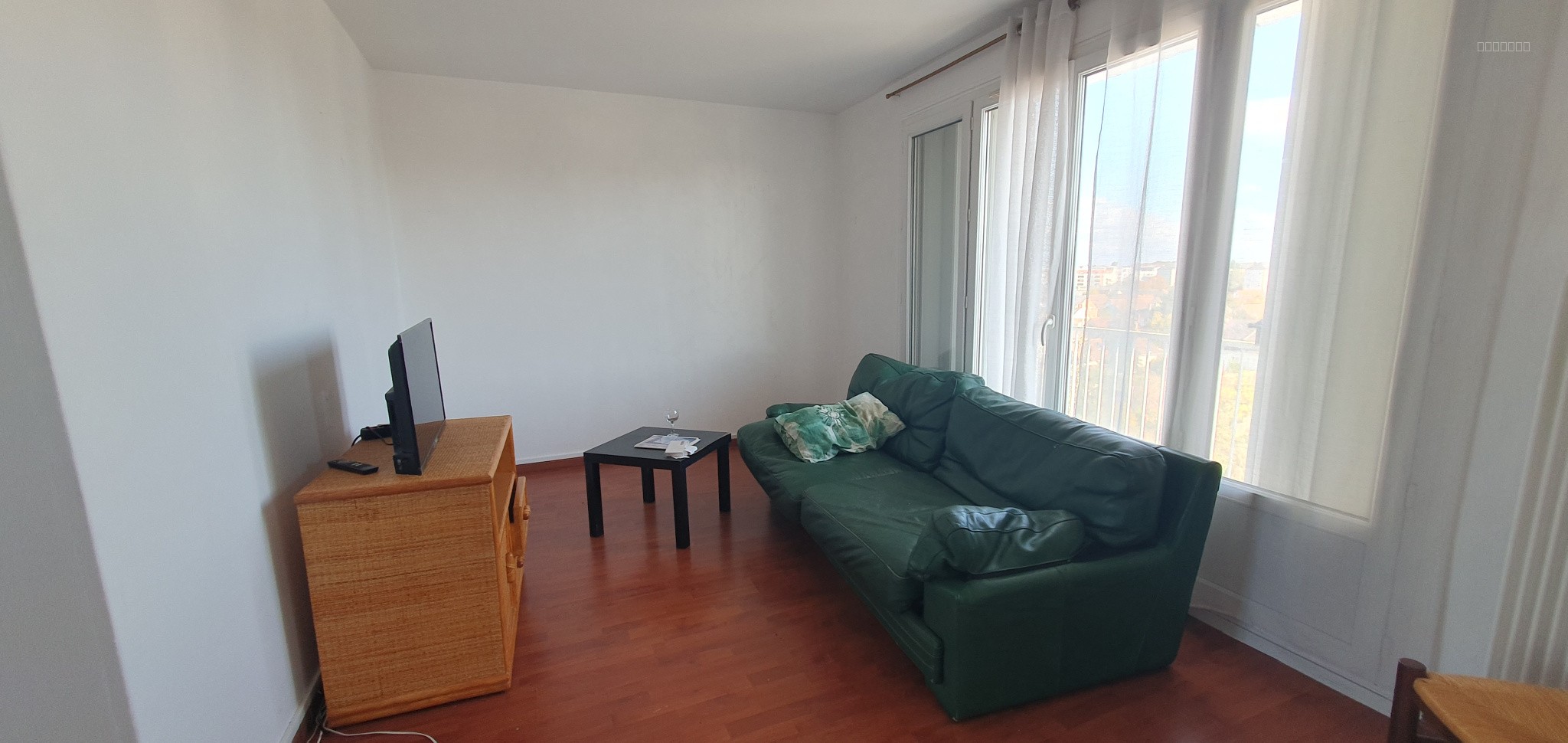 Appartement à vendre à Luce, 900 m², 2 pièces – photo 3 sur 7