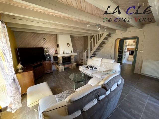 Maison à vendre à Fontenay le comte, 460 m², 6 pièces – photo 3 sur 6