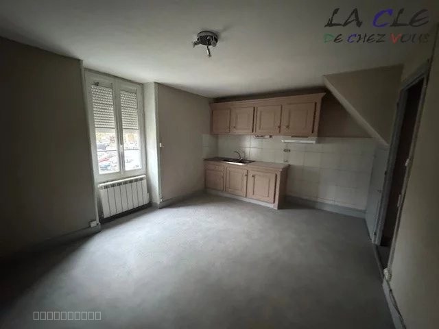 Maison à vendre à Coulonges sur l autize, 57 m², 11 pièces – photo 2 sur 6