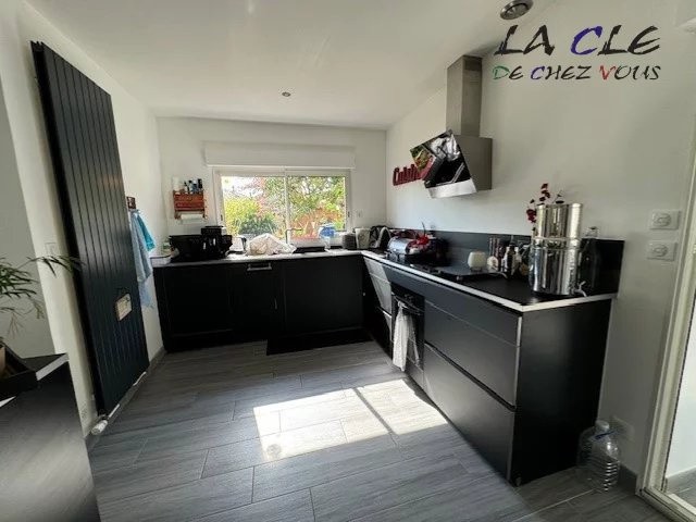 Maison à vendre à Benet, 17 m², 10 pièces – photo 2 sur 6