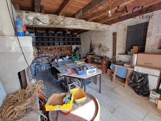Maison à vendre à Villiers en plaine, 320 m², 3 pièces – photo 2 sur 6